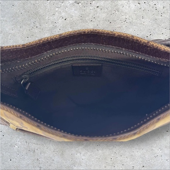 Gucci Beige and Brown Monogram Shoulder Bag - Picture 7 of 9